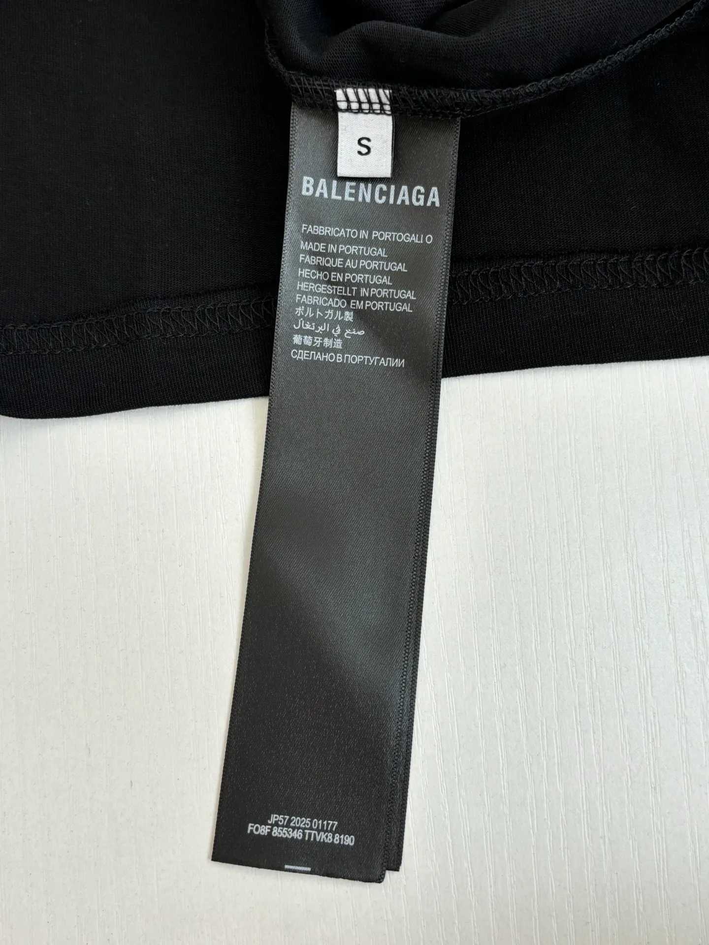 Balenciag*/ 26 Fall Series T Classic Oversized Black White T ， Karl Lagerfeld ， BALENCIAGA ， 、Series ， “ ”。 + ， ， Retro 。 Size：XS/S/M/L